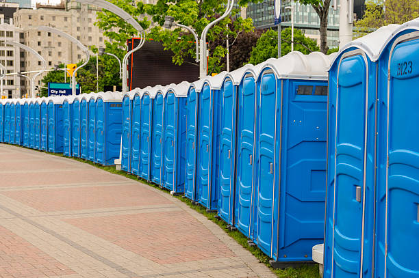 Best Portable Restroom Servicing (Cleaning and Restocking)  in Dunbar, WV